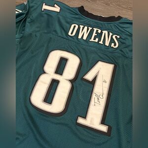 Terrell Owen’s Eagles Signed Jersey Size 56